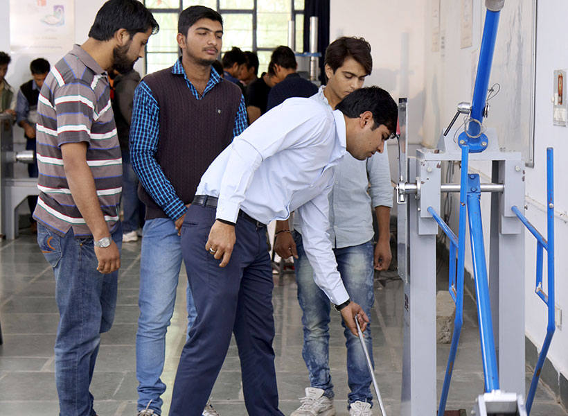 Top engineering college for civil engineering in India.